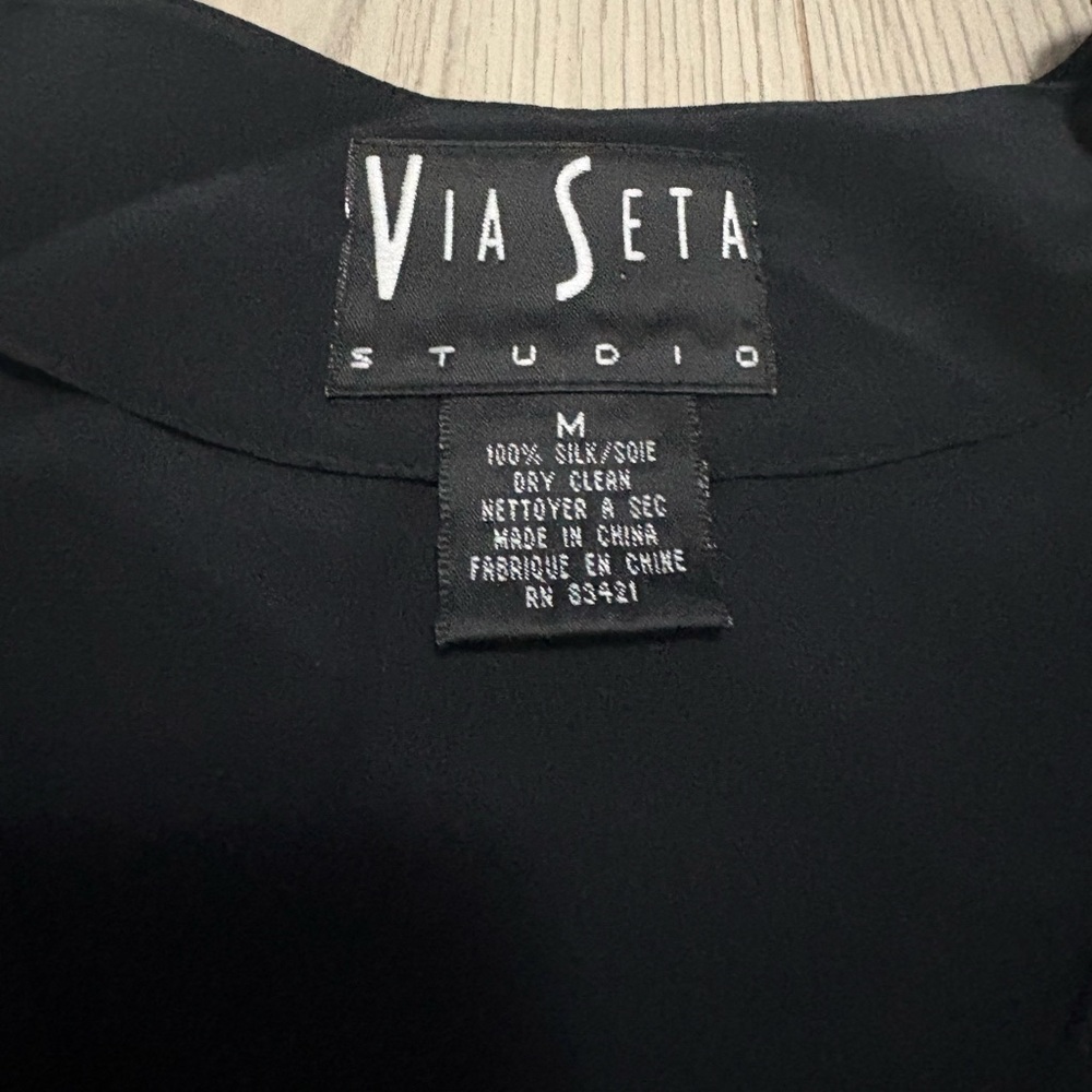 Via Seta Studio 100% Silk Button Down Size Medium View 3